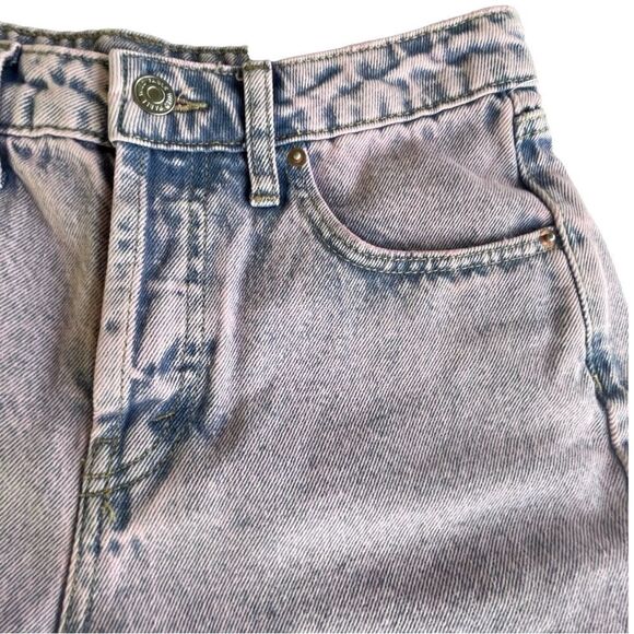Wild Fable womens High Rise Bermuda Denim Acid Wash Pink Size 0 NWT - Picture 7 of 16